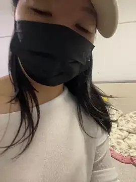 momo-wu online show from 05/30/26, 05:29