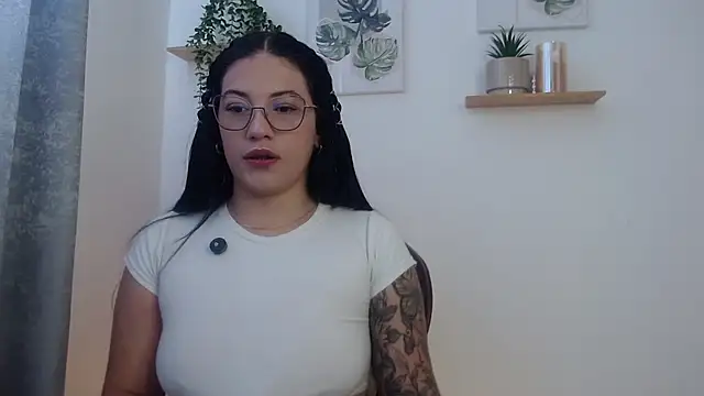 Leena rose online show from 05/30/26, 02:01