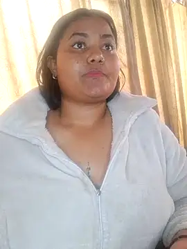 Snapshot of DEISY_8670 chatting on 06/02/26, 04:07 DEISY 8670 online show from 06/02/26, 04:07