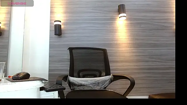 LeleHott01 online show from 07/01/26, 02:34