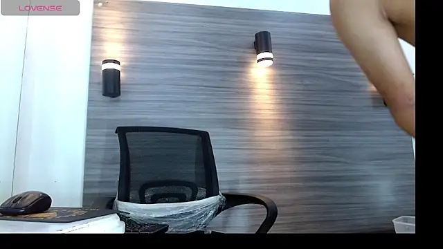 LeleHott01 online show from 07/12/26, 08:26