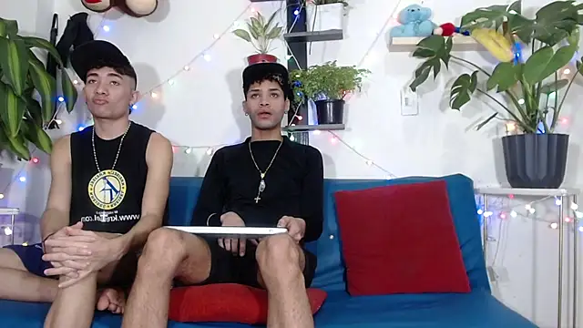 STRANGER BOYS online show from 05/31/26, 05:19