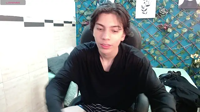 Julesx15 online show from 05/30/26, 12:11