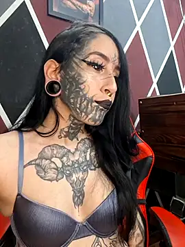 Venom-Luna online show from 06/04/26, 05:17