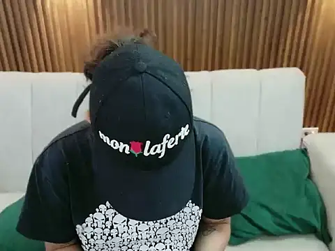 feelena mysoull online show from 06/12/26, 02:59