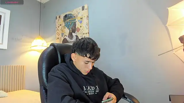 Ryan grayx online show from 06/07/26, 11:26