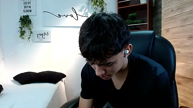 Ryan grayx online show from 06/19/26, 02:45