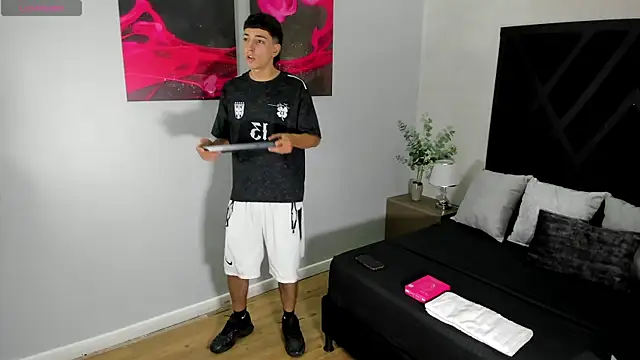 Gian Rossi online show from 07/14/26, 12:21