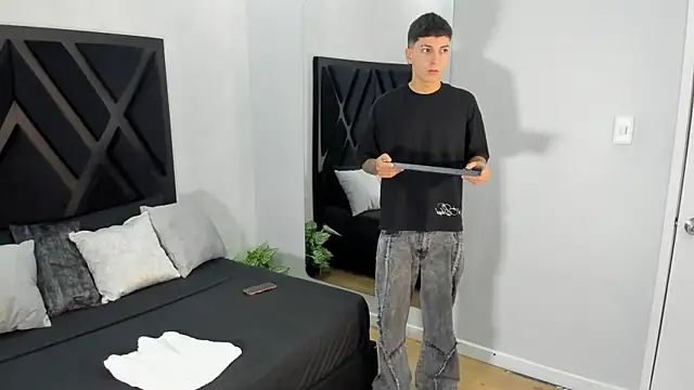 Gian Rossi online show from 06/30/26, 11:32