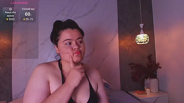 Vicky-Mooree online show from 06/17/26, 03:06