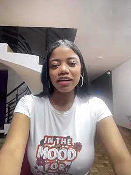 Snapshot of Ariana_roxe_ chatting on 06/16/26, 03:28 Ariana roxe online show from 06/16/26, 03:28