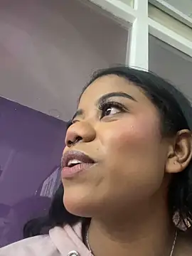 Snapshot of Ariana_roxe_ chatting on 06/20/26, 03:11 Ariana roxe online show from 06/20/26, 03:11