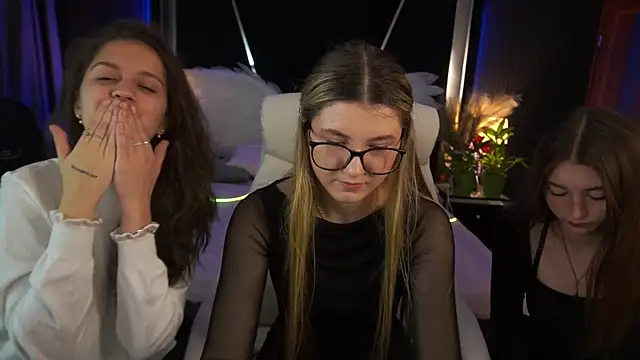 Talia Blakwood online show from 06/03/26, 06:34