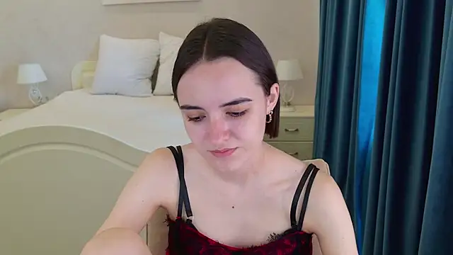 Daisy Heart online show from 07/13/26, 04:23