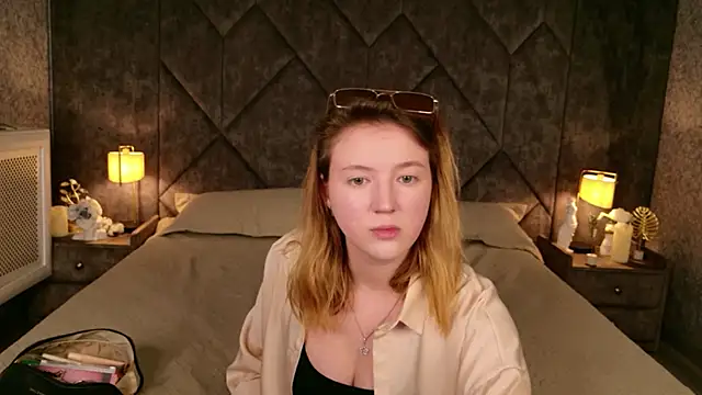 Laura Stellar online show from 07/06/26, 06:31