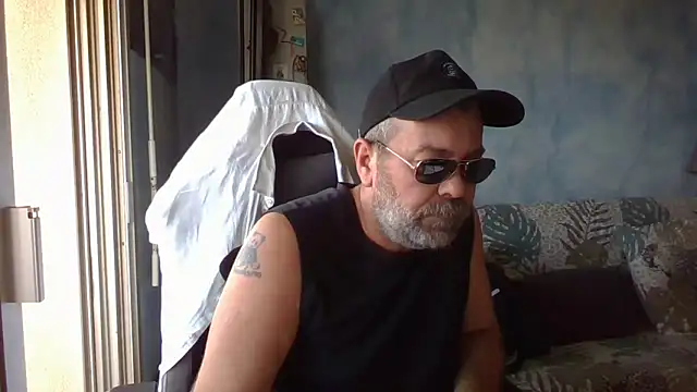 Snapshot of panda_06200 chatting on 06/04/26, 08:19 panda 06200 online show from 06/04/26, 08:19
