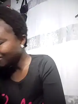 Snapshot of Carinasweets chatting on 06/19/26, 01:44 Carinasweets online show from 06/19/26, 01:44