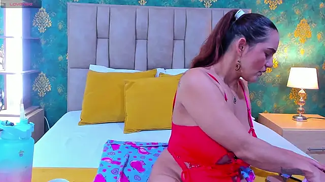 Snapshot of SamyPrincexx chatting on 11/18/25, 09:29 SamyPrincexx online show from 11/18/25, 09:29