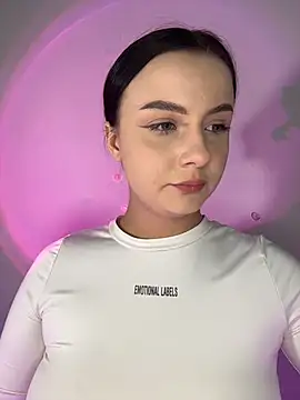 QueenL0la online show from 05/30/26, 03:50