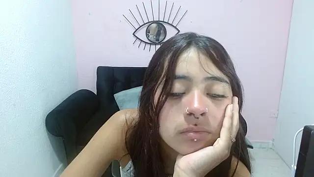 sofiacumgil online show from 07/01/26, 12:16
