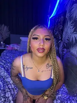 YoungXylena online show from 05/28/26, 06:36