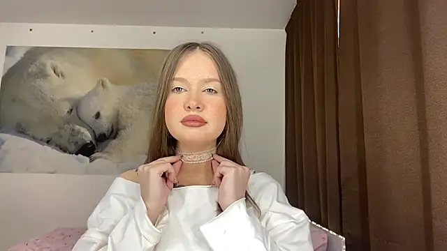 StefiMoon online show from 05/27/26, 01:29