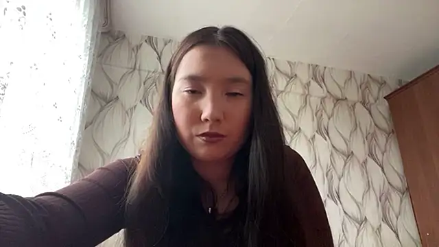 Aliceqteqte online show from 06/04/26, 09:03