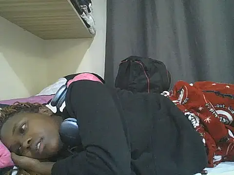 sexylittleprincess1 online show from 06/11/26, 08:28