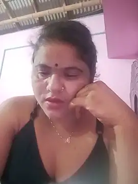 Snapshot of Maya_Vabi chatting on 05/30/26, 08:47 Maya Vabi online show from 05/30/26, 08:47
