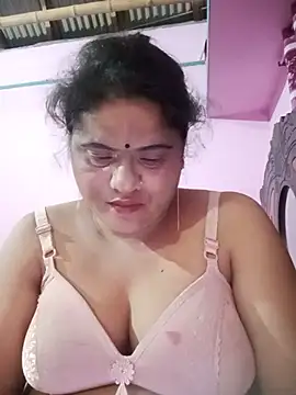 Snapshot of Maya_Vabi chatting on 06/03/26, 02:07 Maya Vabi online show from 06/03/26, 02:07