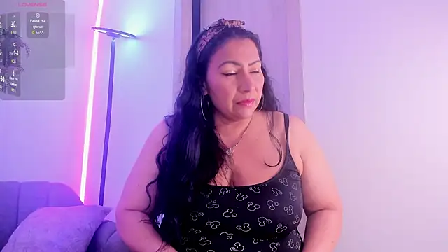 Victoria mendoza  online show from 05/29/26, 03:34