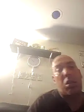 Snapshot of mikey2840 chatting on 06/27/26, 12:55 mikey2840 online show from 06/27/26, 12:55