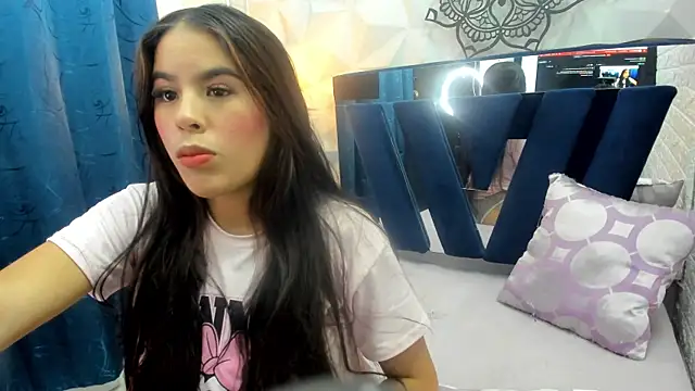 Snapshot of _natasha_love_ chatting on 05/29/26, 04:29 natasha love online show from 05/29/26, 04:29
