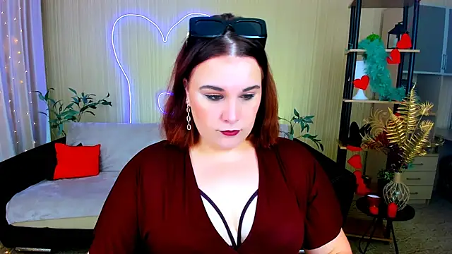 OliviaTwens online show from 07/13/26, 04:12