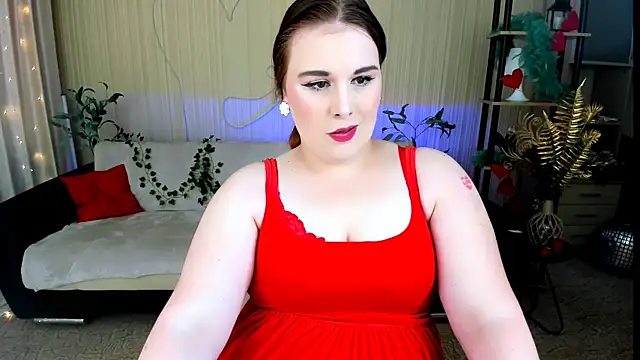 OliviaTwens online show from 06/15/26, 10:04