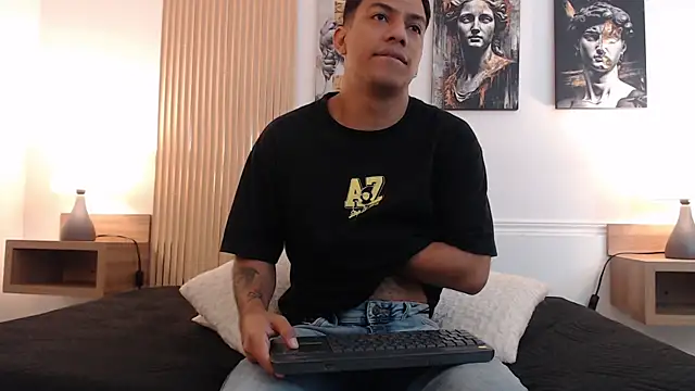 Snapshot of Diego_salvatore chatting on 06/23/26, 02:48 Diego salvatore online show from 06/23/26, 02:48