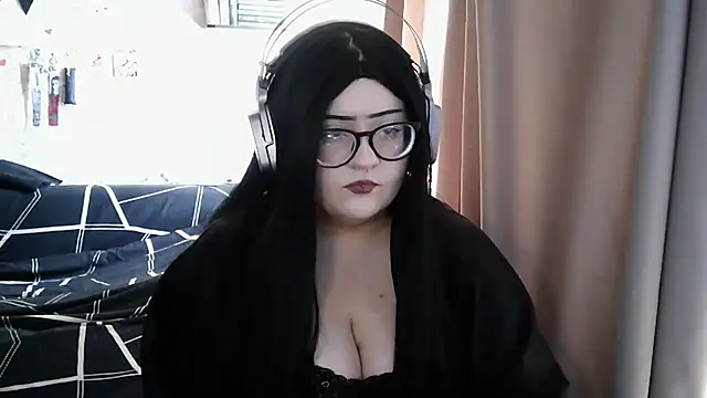 Snapshot of Moon_Lady122 chatting on 05/28/26, 06:32 Moon Lady122 online show from 05/28/26, 06:32