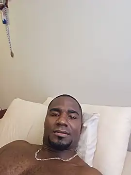 Snapshot of tu_negrito_sexy chatting on 05/27/26, 03:19 tu negrito sexy online show from 05/27/26, 03:19
