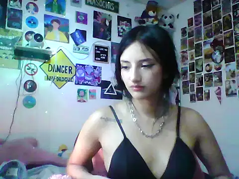 Snapshot of angelgirl2006 chatting on 05/29/26, 04:40 angelgirl2006 online show from 05/29/26, 04:40
