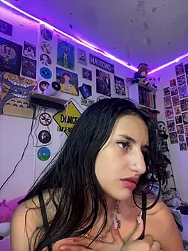 angelgirl2006 online show from 07/03/26, 07:09