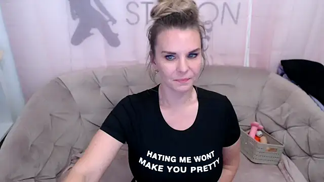 AischePervers online show from 11/11/25, 07:30