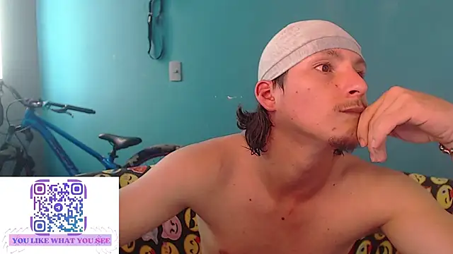 Snapshot of MrKingsaintx chatting on 06/23/26, 07:12 MrKingsaintx online show from 06/23/26, 07:12