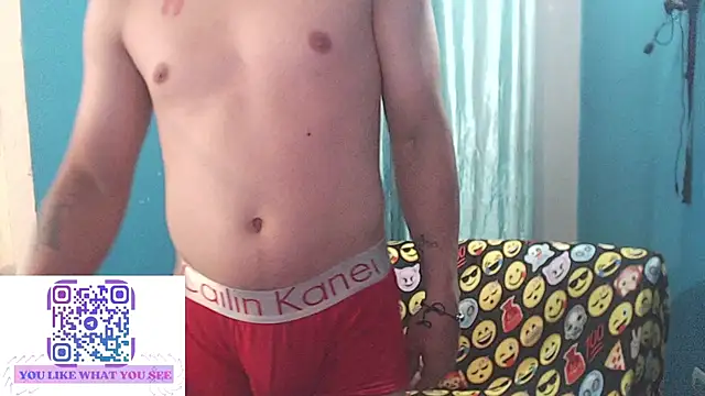 Snapshot of MrKingsaintx chatting on 07/06/26, 12:39 MrKingsaintx online show from 07/06/26, 12:39
