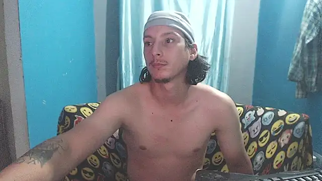 Snapshot of MrKingsaintx chatting on 07/12/26, 11:49 MrKingsaintx online show from 07/12/26, 11:49