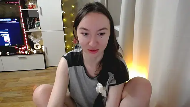 Maryana Ro online show from 03/15/26, 10:28