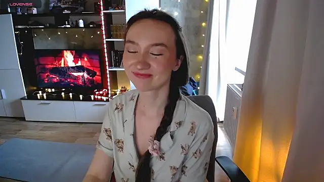 Maryana Ro online show from 04/07/26, 06:26