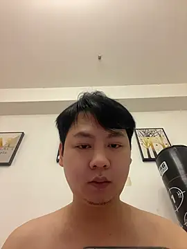 xiaoyi- online show from 06/03/26, 04:46