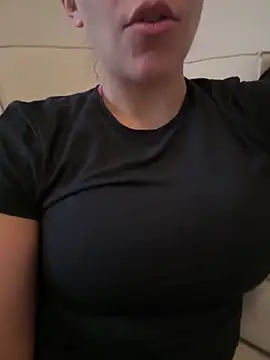 Snapshot of VenClea chatting on 06/11/26, 06:49 VenClea online show from 06/11/26, 06:49