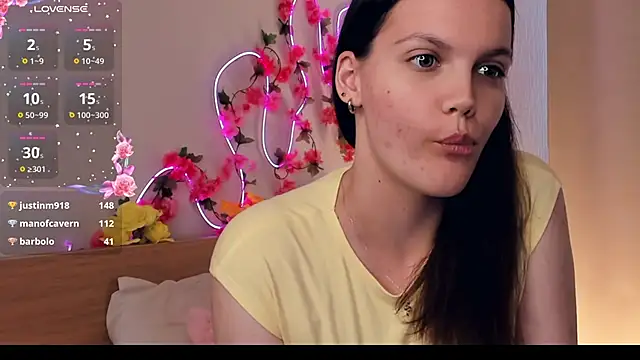 TessieBarriault online show from 06/30/26, 07:41