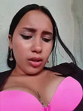 Snapshot of shantall_cute chatting on 06/14/26, 08:54 shantall cute online show from 06/14/26, 08:54